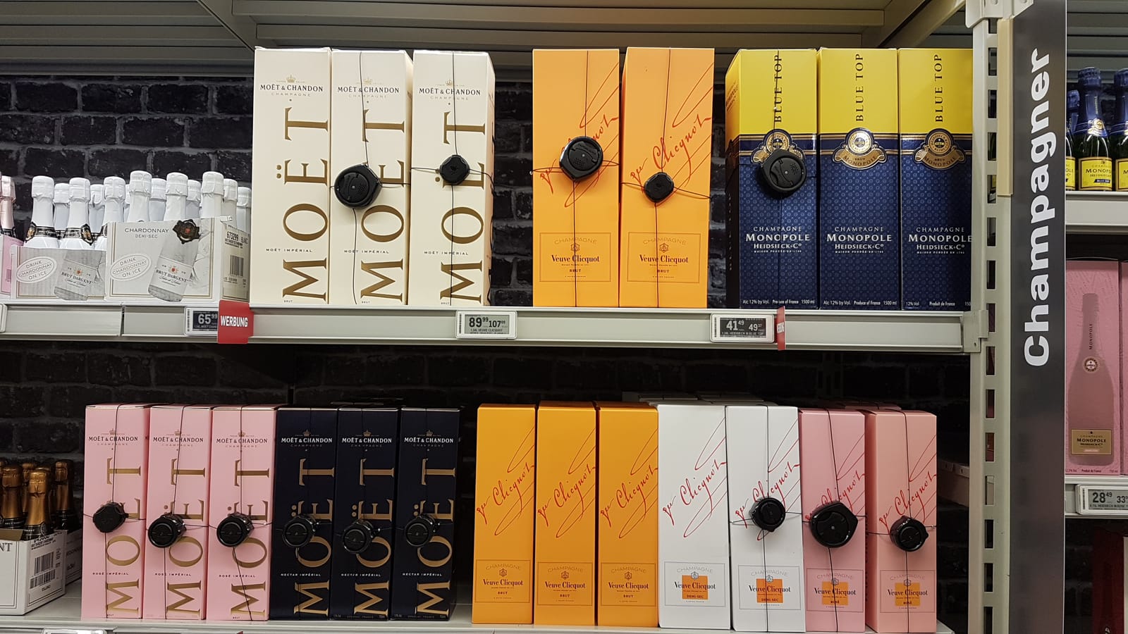 Moët & Chandon at SLGA