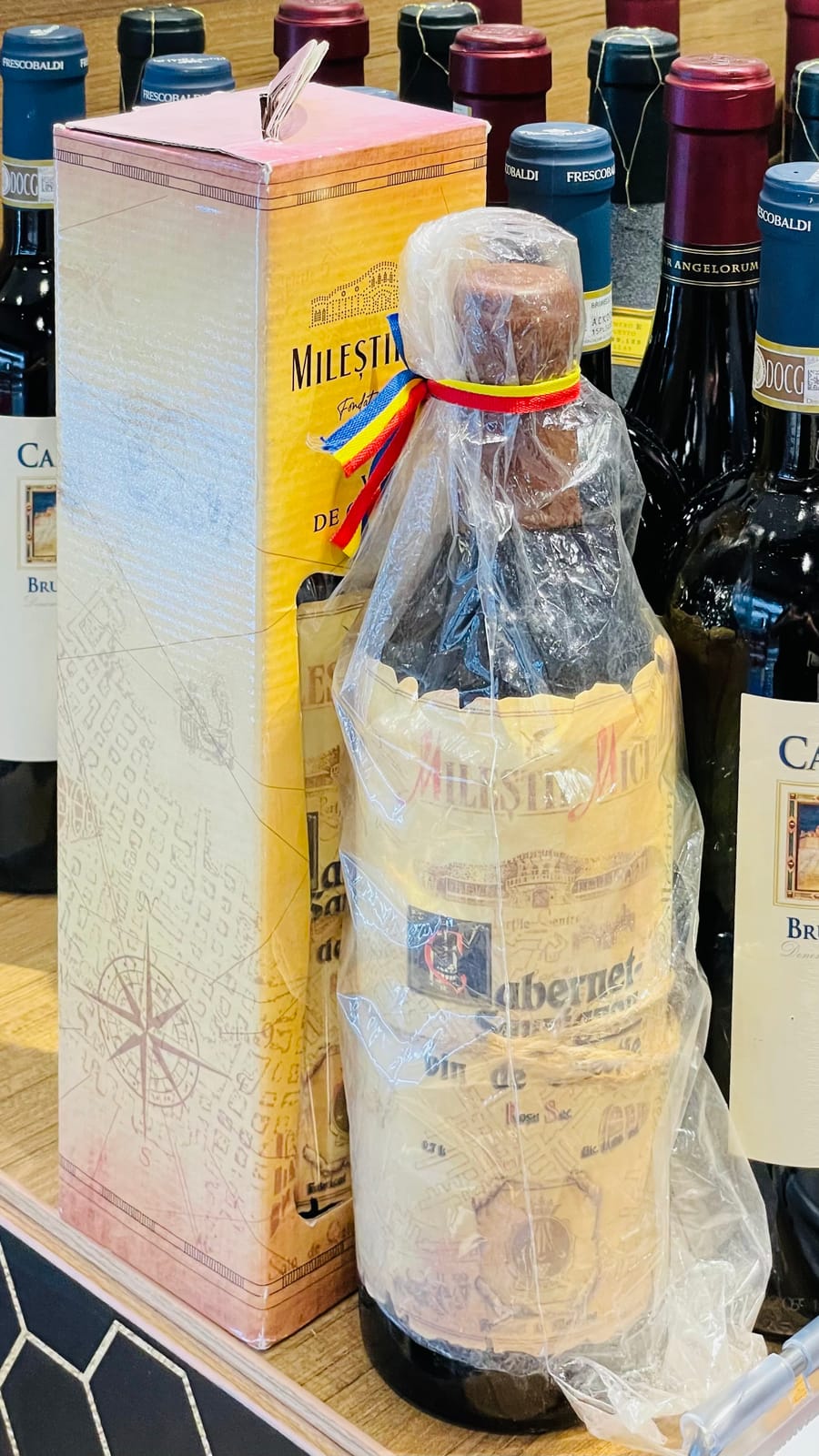 Milestii Mici at Binny's