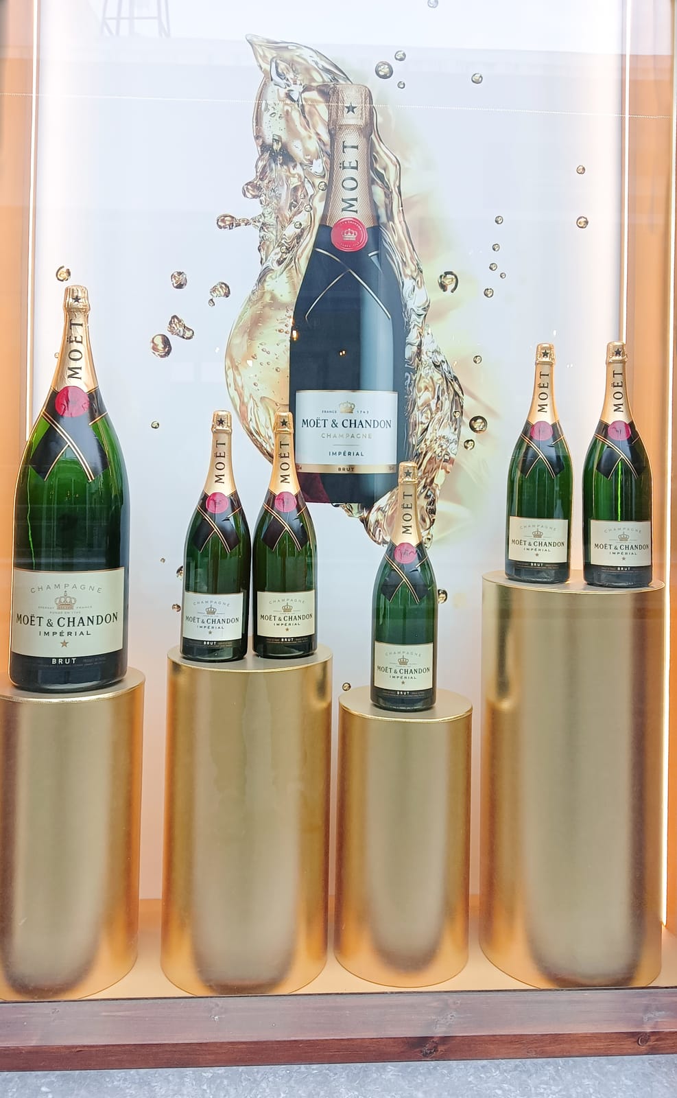 Moët & Chandon at Binny's